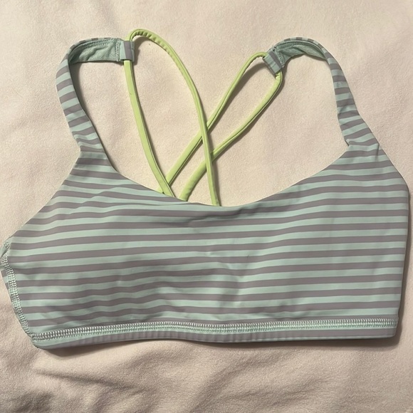 Lululemon Free to Be Sports Bra, Size 6 - Picture 1 of 2
